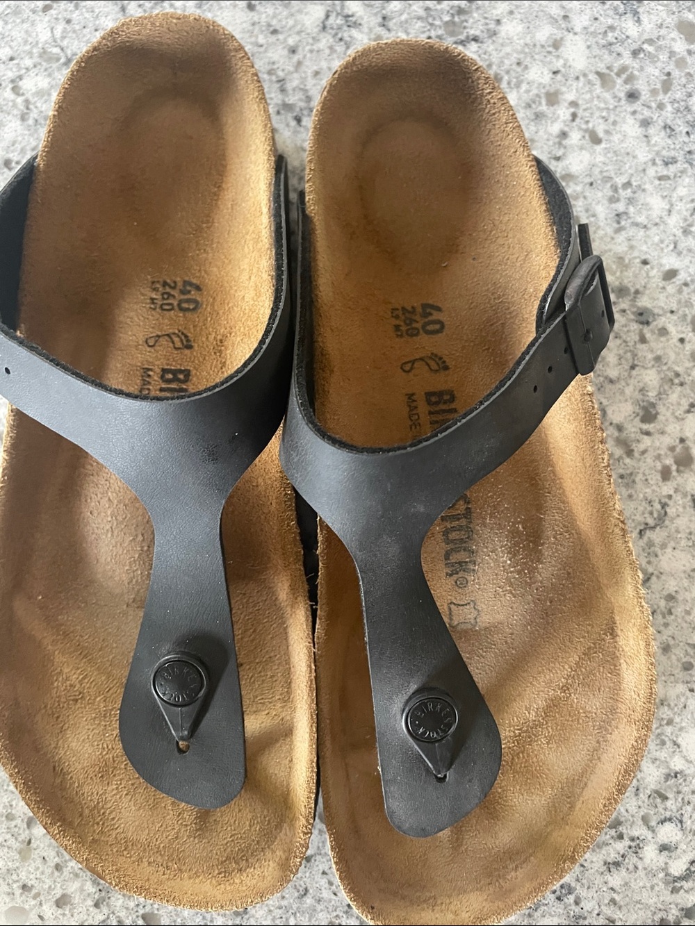 Black Leather Toe-Post Sandals Birkenstock - Picture 4 of 10